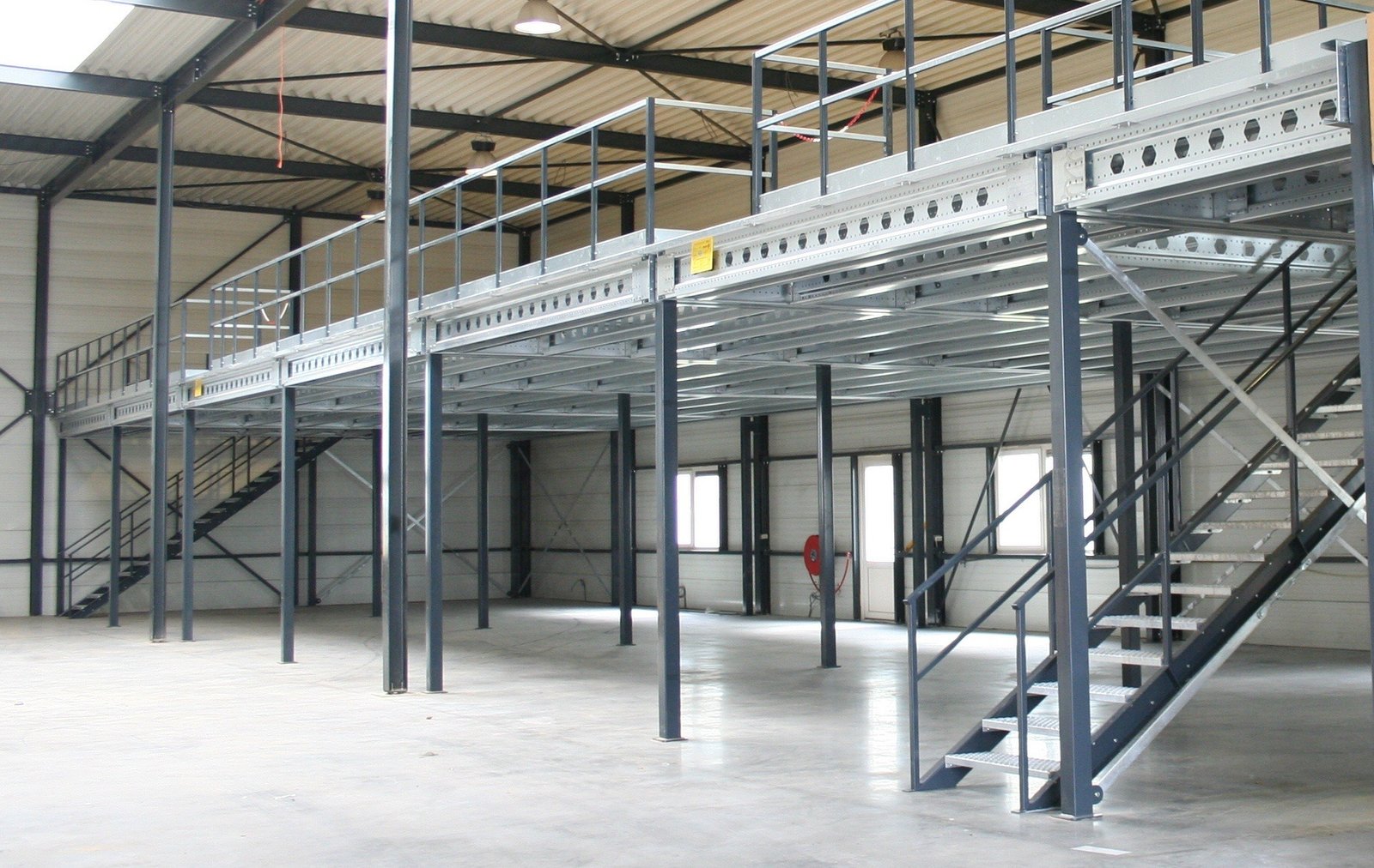 mezzanine floor dubai